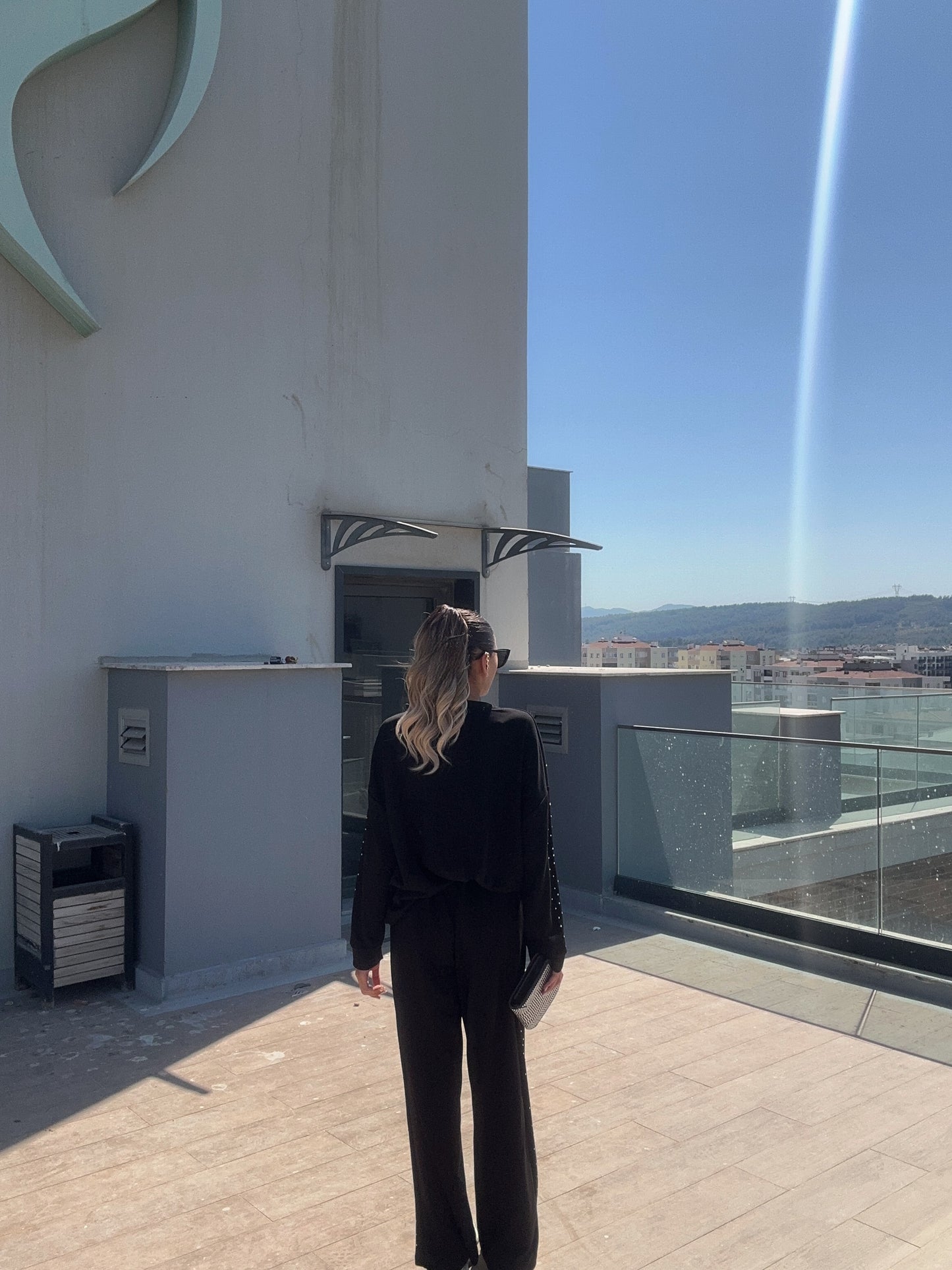 Kendine Taşlı Takım