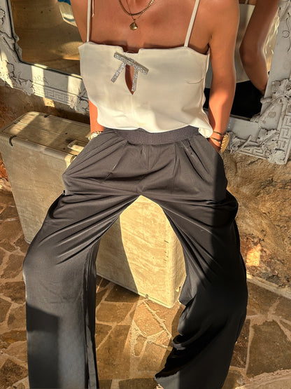 Saten Dökümlü Siyah Pantolon